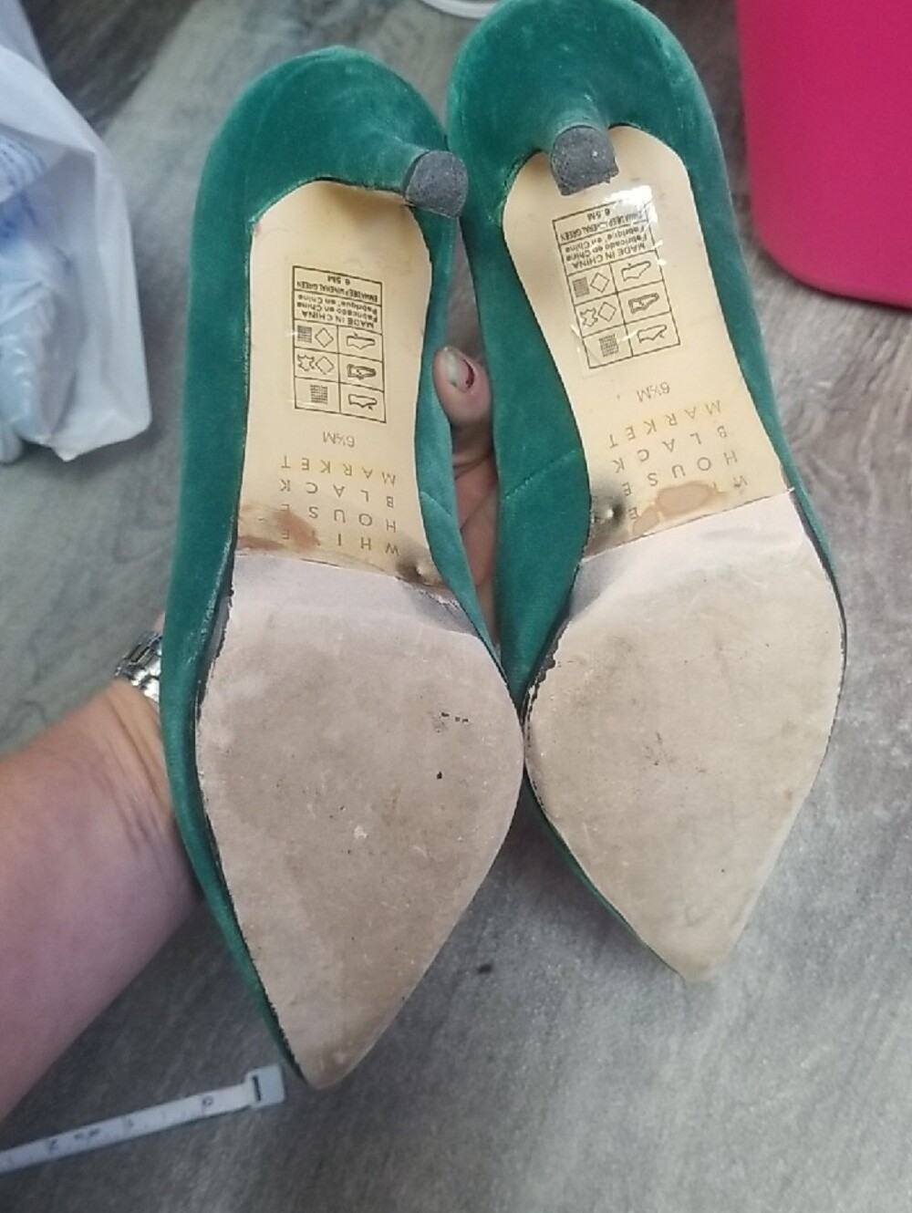 White House Black Market Green Velvet Pointed-Toe Pumps - Picture 4 of 6